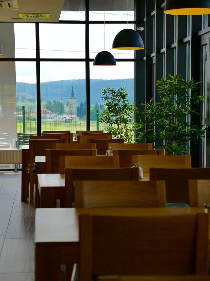 Hotel Lika Sjever Brinje Экстерьер фото