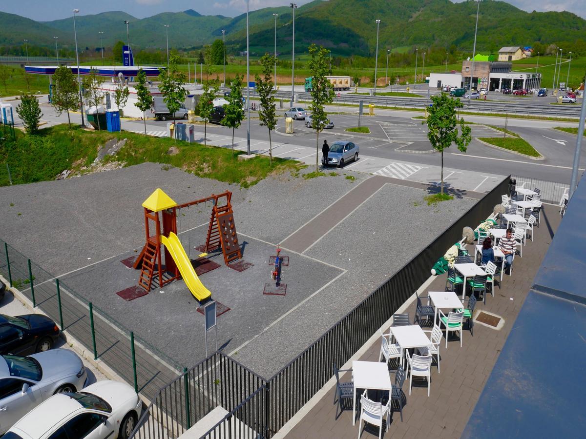 Hotel Lika Sjever Brinje Экстерьер фото